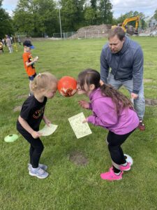 Spiel: Haltet den Ball