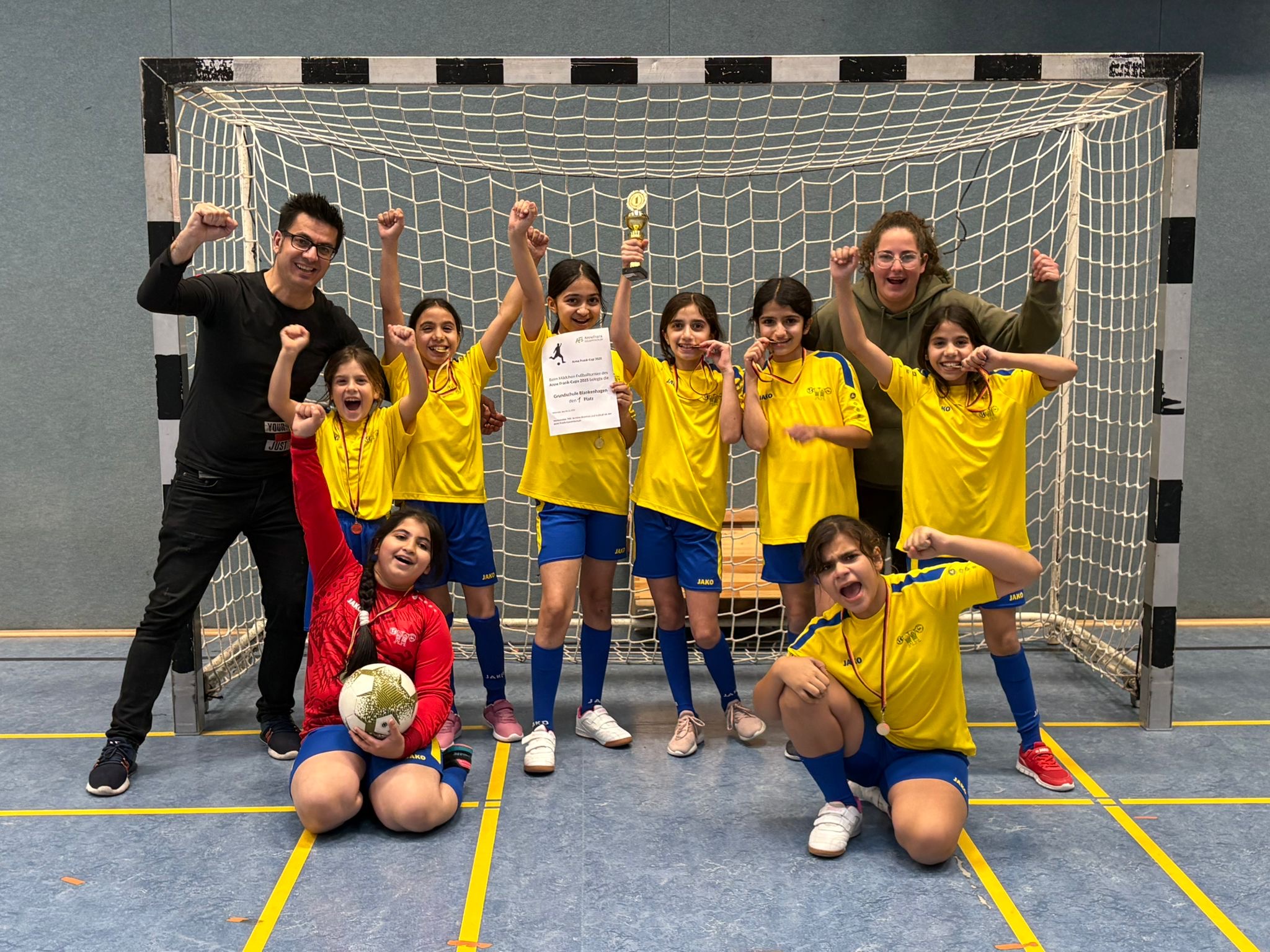 Mehr über den Artikel erfahren Nikolaus-Fußballturnier an der Anne-Frank-Gesamtschule 2025